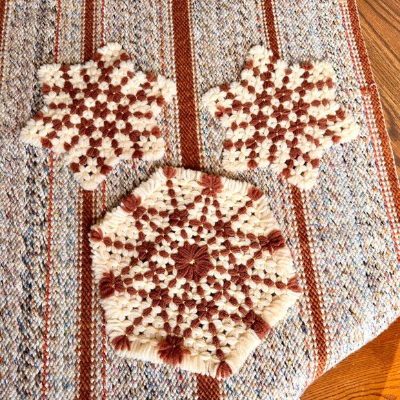 Set of 3 Vintage 70s Mid-Century Modern Handmade Woven Trivets / Pot Holders - Picture 1 of 7